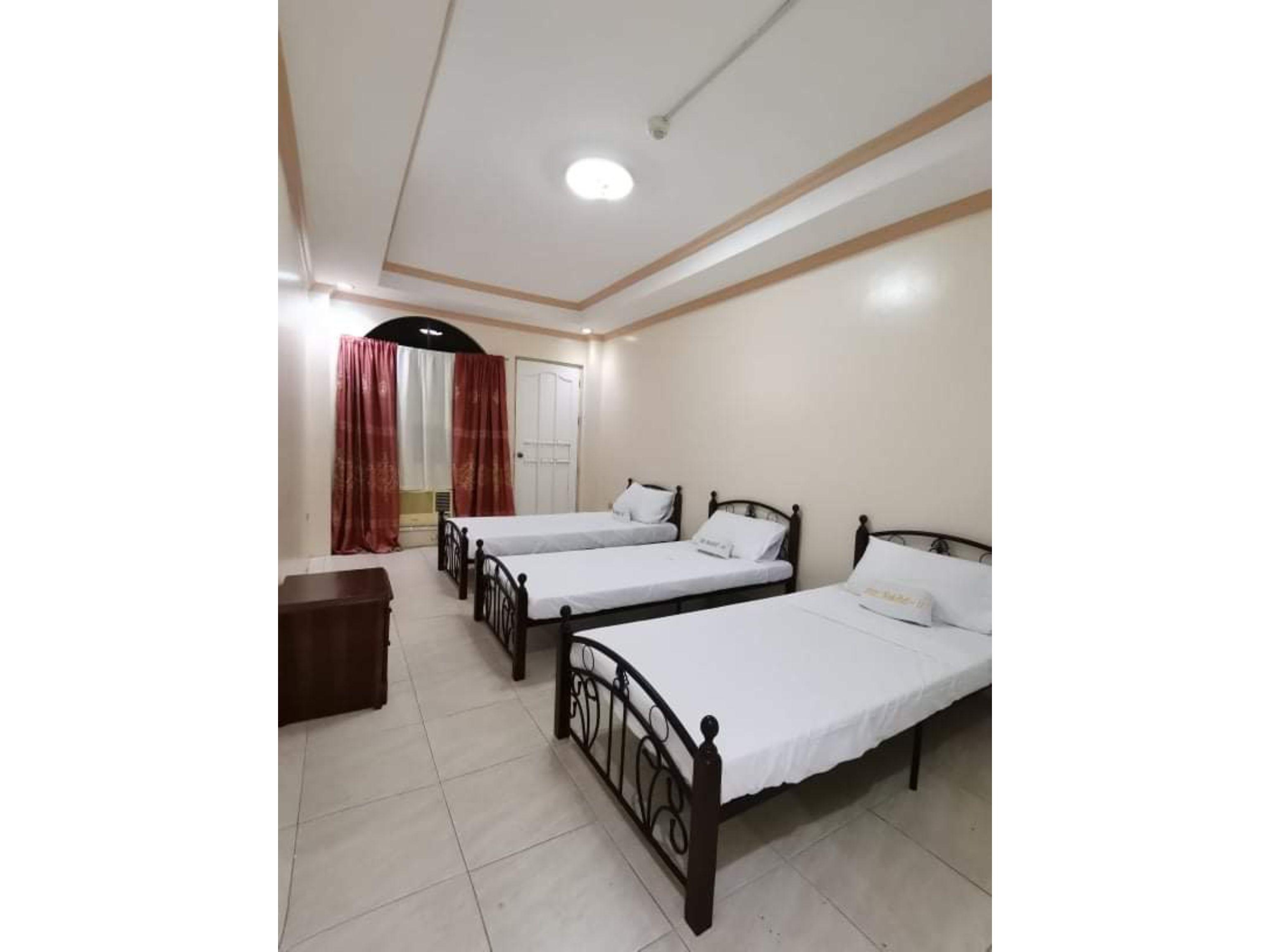 Отель Oyo 799 Ddd Habitat Iloilo Экстерьер фото